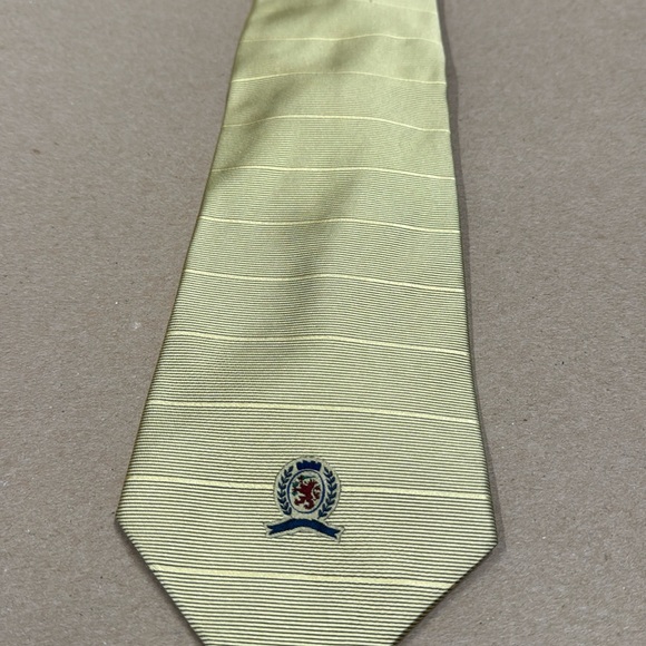 Vintage gold Tommy Hilfiger tie - Picture 1 of 4